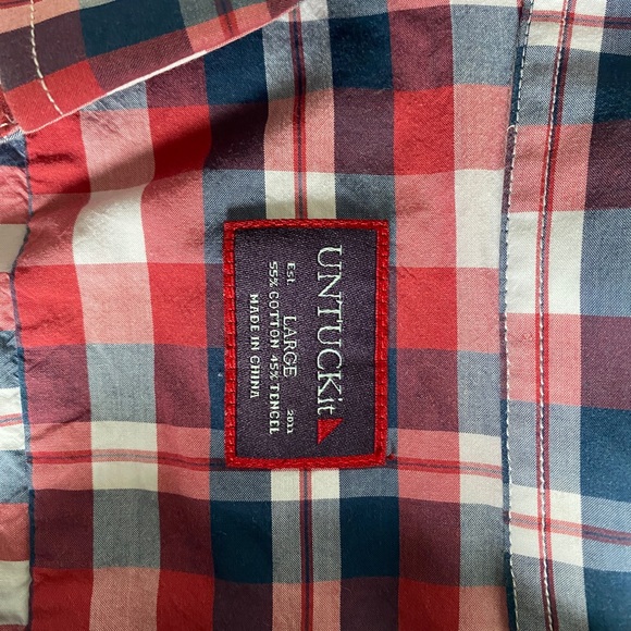 UNTUCKit button down - Picture 6 of 6